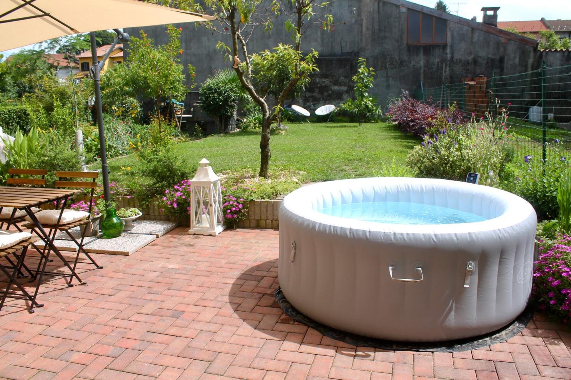Il Cortile Del Borgo Villa Borgo Ticino ภายนอก รูปภาพ